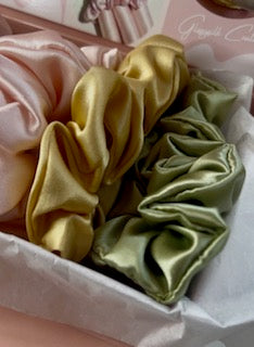 Mulberry Silk Scrunchies PK 3, Prevents Hair Damages, Mulberry Silk Hair Scrunchie, Prevents Breakage, Reduces Split Ends, No Kinks.