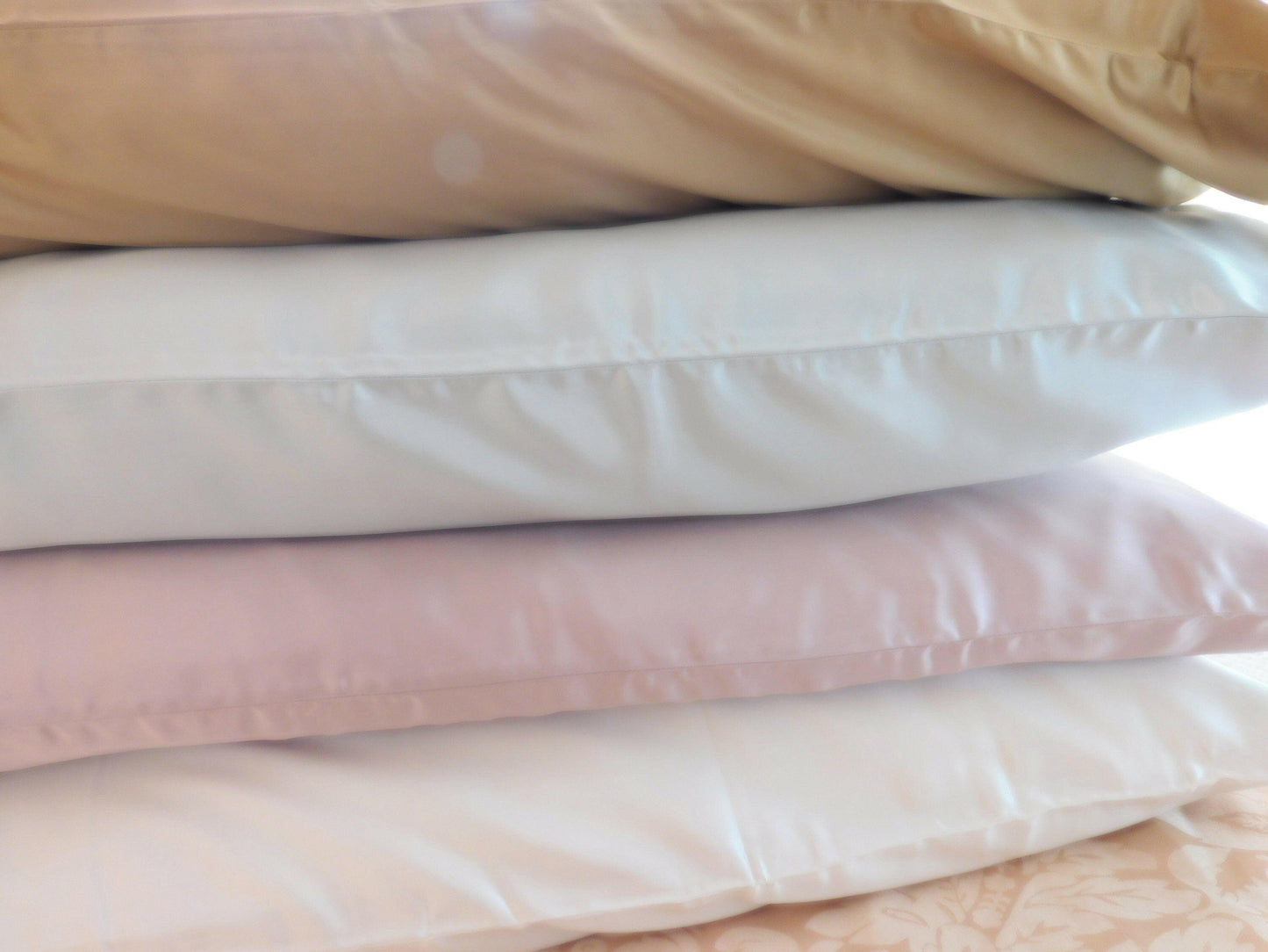 Silk Pillowcase, Pure Mulberry Silk Pillowcase, 6A- 22Momme Both Sides, Organic Silk Pillowcase, Self Care Gift, Standard Size 51cm x 75cm.