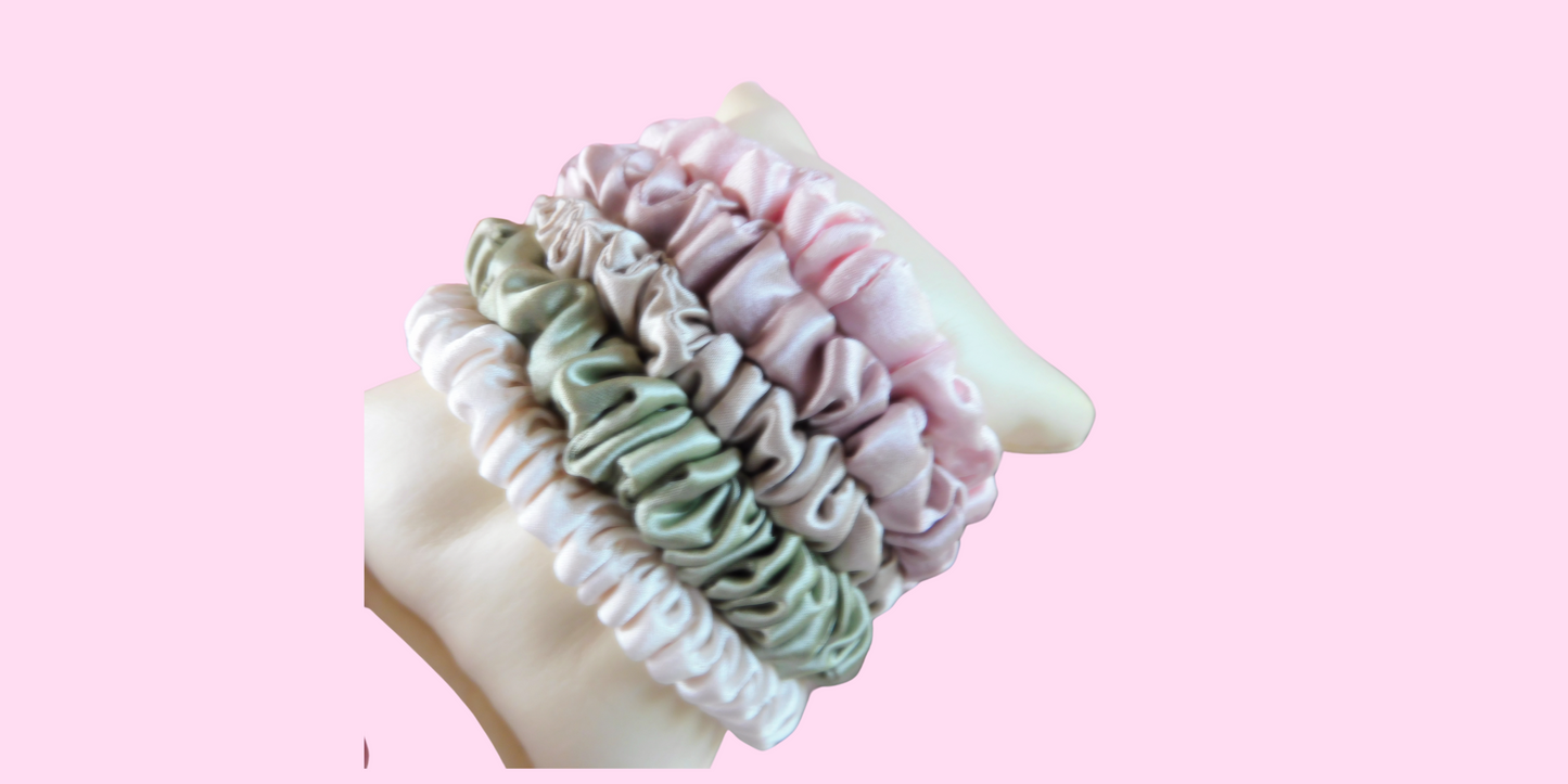 A MUST for your hair routine! 100% Mulberry Silk Hair Scrunchies Pack, Mulberry Silk Longer Lasting Hair Scrunchies, Hair Silk Ties, Prevents Breakage, Reduces Hair Loss.