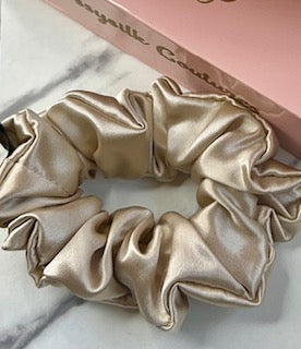Mulberry Silk Scrunchies PK 3, Prevents Hair Damages, Mulberry Silk Hair Scrunchie,  Prevents Breakage, Reduces Split Ends, No Kinks.